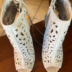 JustFab Beige Cutout Peep-Toe Heels